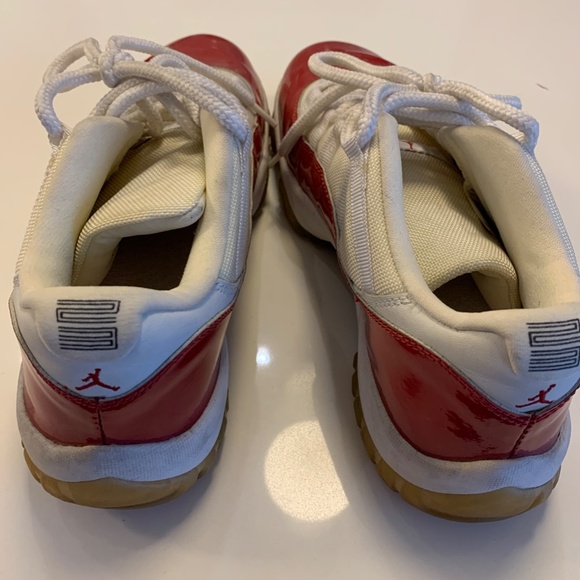 Original 2002 Jordan 11 Cherry Low Tops in 9.5 - Picture 4 of 5